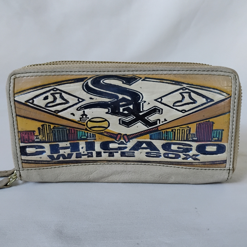 Women's Large Vintage Embossed Leather Chicago White Sox Wallet MLB Baseball Y2K